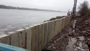 Берегоукрепление: как остановить разрушение береговой линии водоема?
